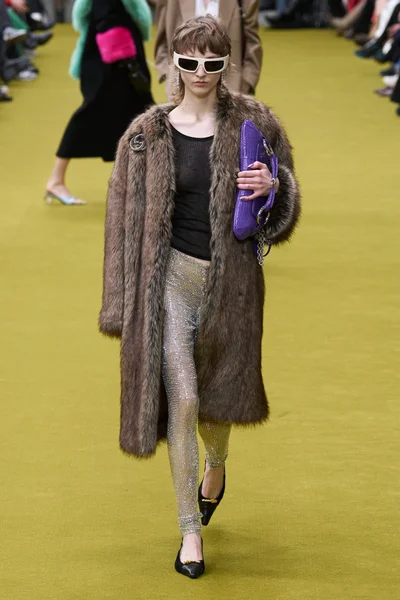 Look 33